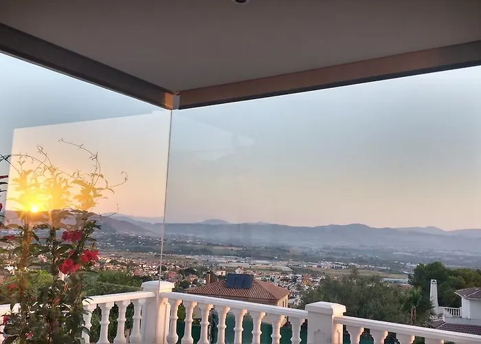 Manzanilla, Malaga Willa *